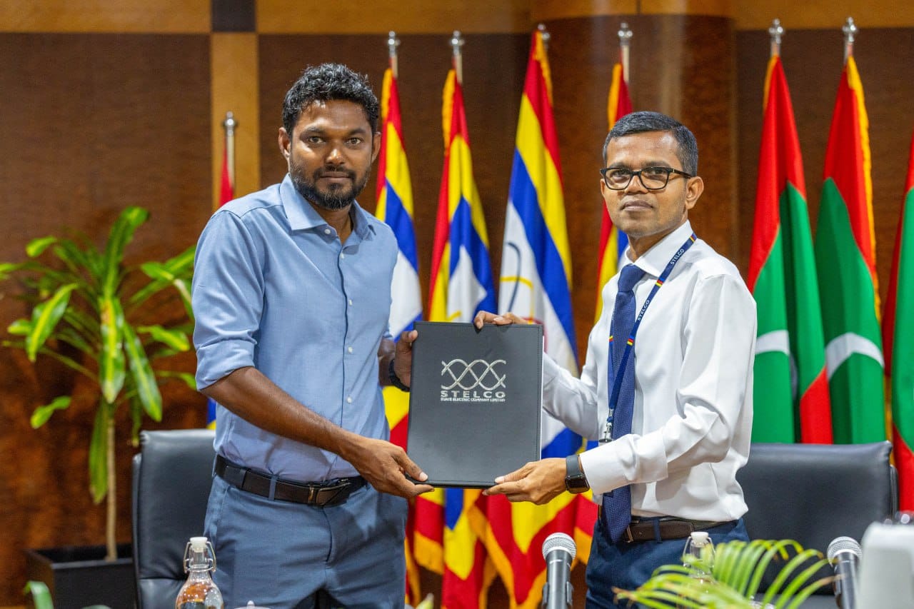 ދަނގެތީގެ ރައްޔިތުންގެ ހުވަފެން ޙަޤީޤަތަކަށް! 11 މަސްތެރޭ އެއްކޮށް ނިންމުމަށް, ސްޓެލްކޯގެ ޒަމާނީ އައު އިންޖީނުގެ އިމާރާތް ކުރުމުގެ އެއްބަސްވުމުގައި ސޮއިކޮށްފި