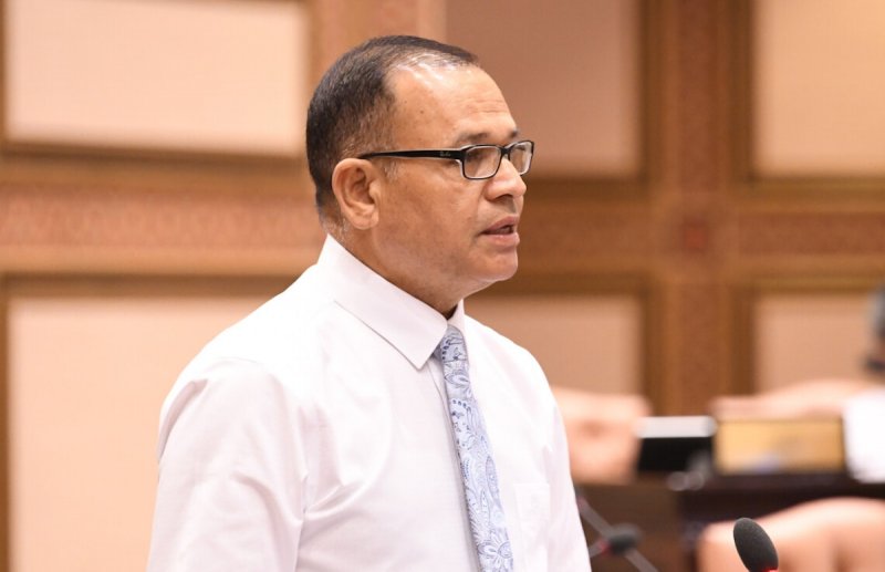 ދިވެހި އަސްކަރިއްޔާއަކީ ދިވެހިންގެ ފަޚުރުވެރި އައްޑަނަ: މިނިސްޓަރ ޢާދަމް ޝަރީފު