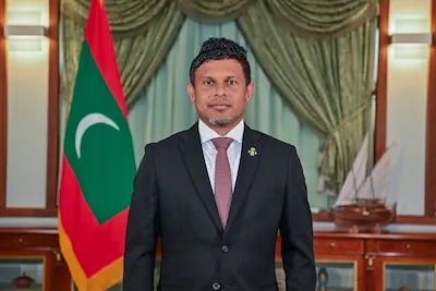 ނައިބުރައީސް، މިއަދު އޯލެވެލް އިމްތިހާނުގައި ބައިވެރިވި ހުރިހާ ދަރިވަރުންނަށް ކާމިޔާބަށް އެދިވަޑައިގެންފި