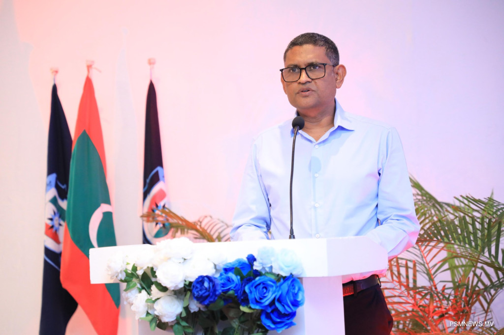 ރައްޔިތުންނަށް ޚިދުމަތް ފޯރުކޮށްދޭންވާނީ ތެދުވެރިކަމާއި އިޚްލާޞްތެރިކަމާއެކު: ސީޕީ ޝުޖާއު