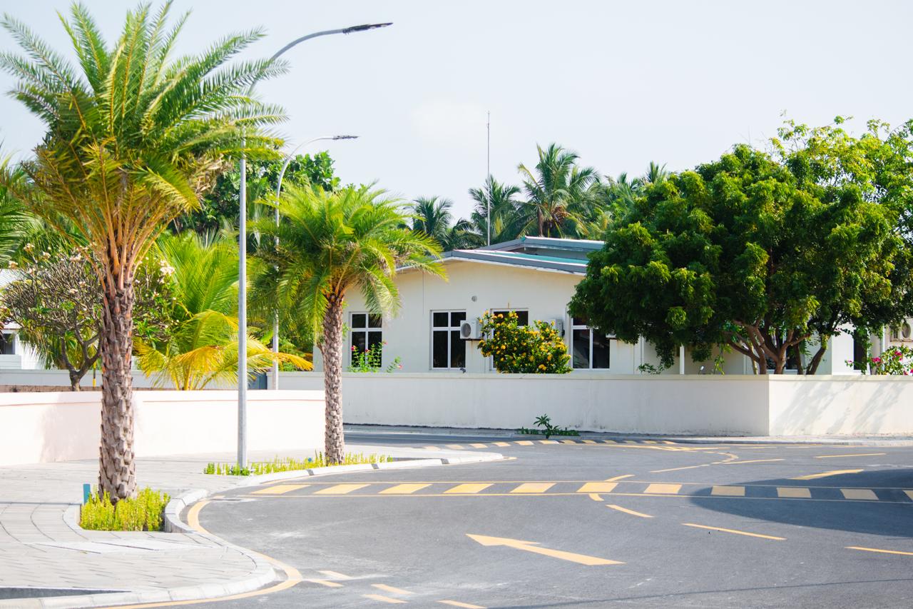 މިލަންދޫގެ މަގުތައް ޒަމާނީ ފެންވަރަށް ތަރައްގީކުރުމުގެ މަޝްރޫޢު ނިމުމަކަށް