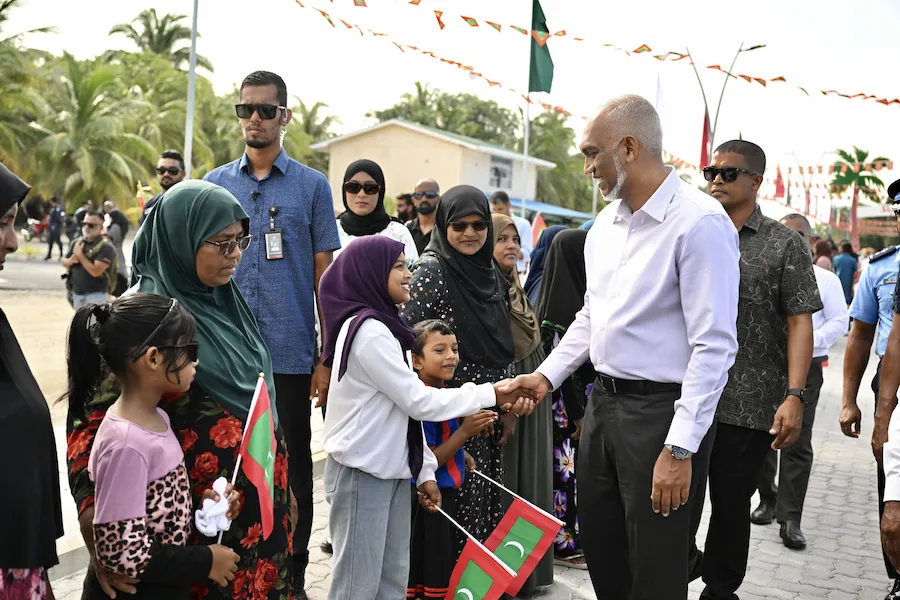 ދިވެހިބަހުން ވާހަކަ ދެއްކުމަކީ، އުފަލެއްކަމުގައި އަދި ފަޚުރެއްކަމުގައި ހަދަންޖެހޭ: ރައީސް