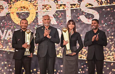 ދެމެހެއްޓެނިވިގޮތެއްގައި ސުލްހަ ކުރިއެރުވުމަށް، ވަރުގަދަ ވަސީލަތަކަށް ކުޅިވަރު ހެދުމަކީ އަމާޒެއް: ރައީސް