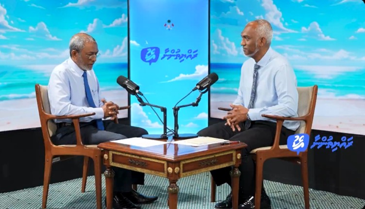 ރައީސް ޑރ މުއިއްޒު ‘ރައްޔިތުންނާ އެކު’ ޕޮޑްކާސްޓް؛ މިއަދު 1 ޖަހާއިރު!