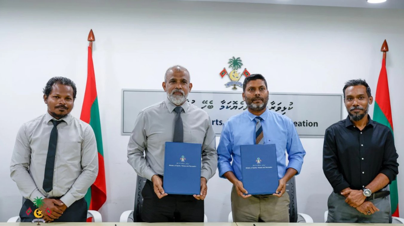 ތިން ރަށެއްގެ ފުޓްބޯޅަ ދަނޑާއި، އިންޑޯ ބެޑްމިންޓަން ކޯޓު ނިންމަން އާރުޑީސީއަށް