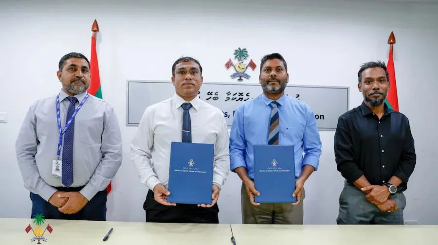 ކަމަދޫ، މާއެނބޫދޫ އަދި ކުރެންދޫ ފުޓްބޯޅައާއި ޓާފްދަނޑުތަކުގެ މަސައްކަތްތައް ފެނަކައަށް!