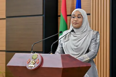 ރައީސްގެ އާއިލާއިން ފައްޔާޒާއި މަންދީ އަދި އެމްޑީޕީ އާ ދެކޮޅަށް ދައުވާ ކުރަން ނިންމައިފި