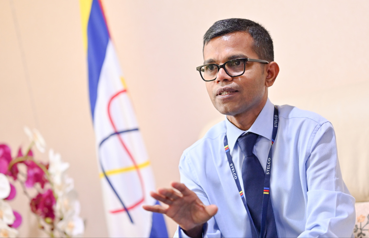 ޒާތީ ނުވަތަ ސިޔާސީ ކަމެއްގައިވިޔަސް، ކުޑަކުދިންގެ ހައްގުތަކަށް އަރައިގަތުމާ ދެކޮޅަށް އަޑު އުފުލަންޖެހޭ: ފަހުމީ