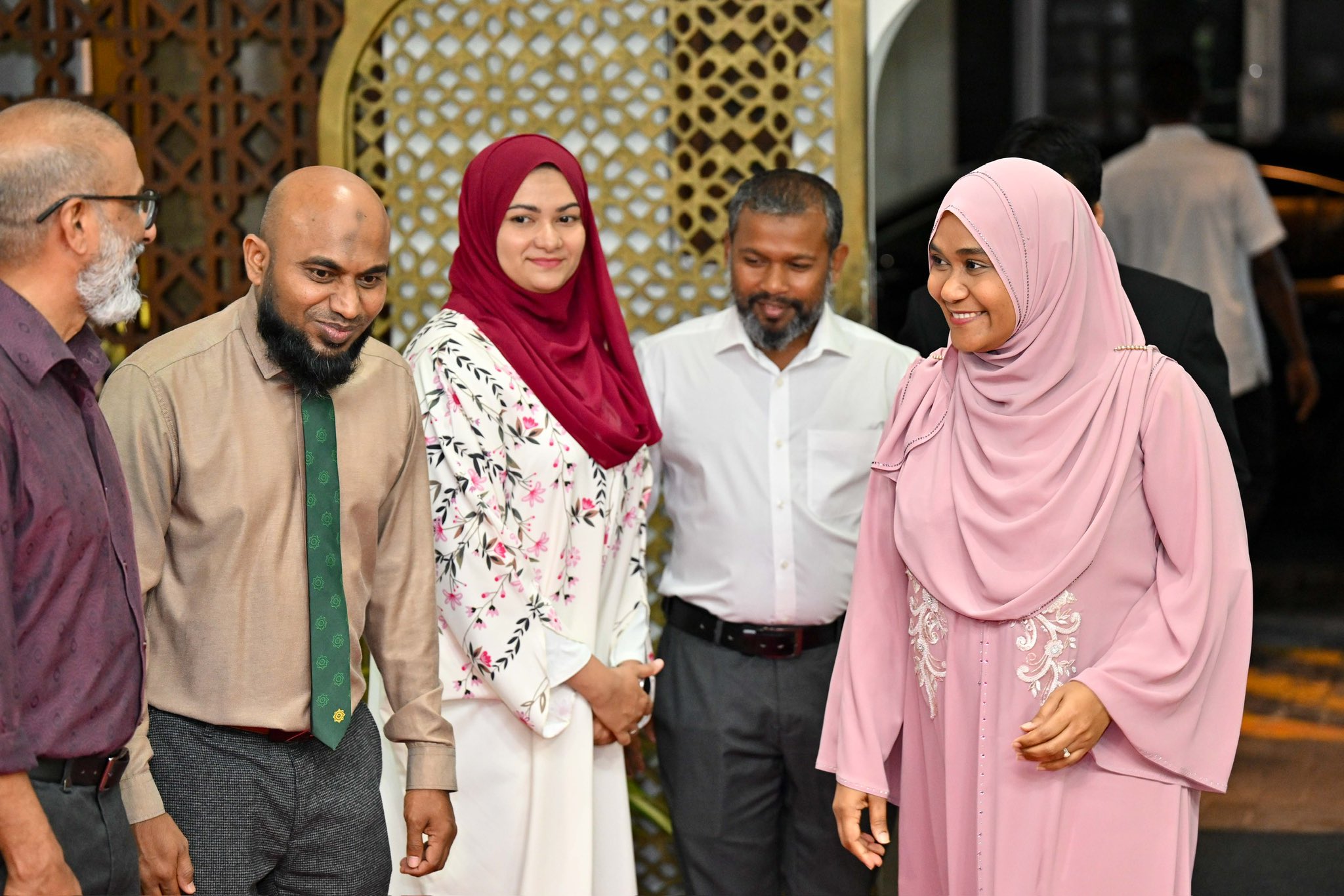 19އަހަރުވީ މަހްރަޖާނުލް ޤުރްއާނިލްކަރީމް؛ ޝަރަފުވެރި ކޮށްދެއްވީ މެޑަމް ސާޖިދާ