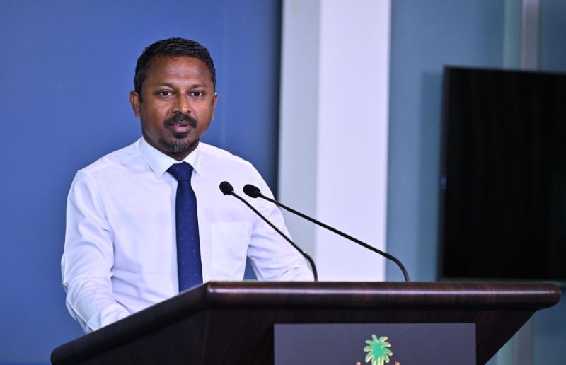 ގިނަ ތުހުމަތުތަކެއް އަމާޒުވާތީ، ފަނޑިޔާރުންގެ މައްސަލަ ބަލާ ކޮމިޓީއިން އުޝާމް އިސްތިއުފާ ދެއްވައިފި