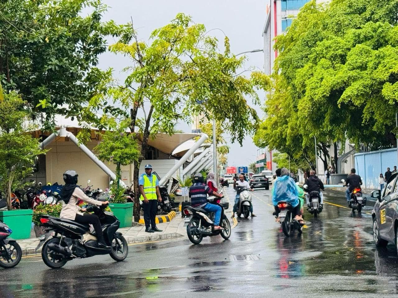 މިއަދަކީ ބަންދު ދުވަހެއްގެ ގޮތުގައި ހަމަޖައްސައިފި