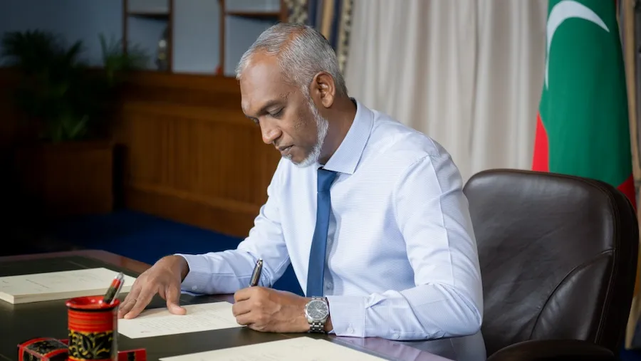 ލާމަރުކަޒީ ނިޒާމަށް ހަޤީޤީ ބާރުވެރިކަން ދިނުމަށް ފެށި މަސައްކަތް ކުރިއަށް ގެންދާނަން: ރައީސް