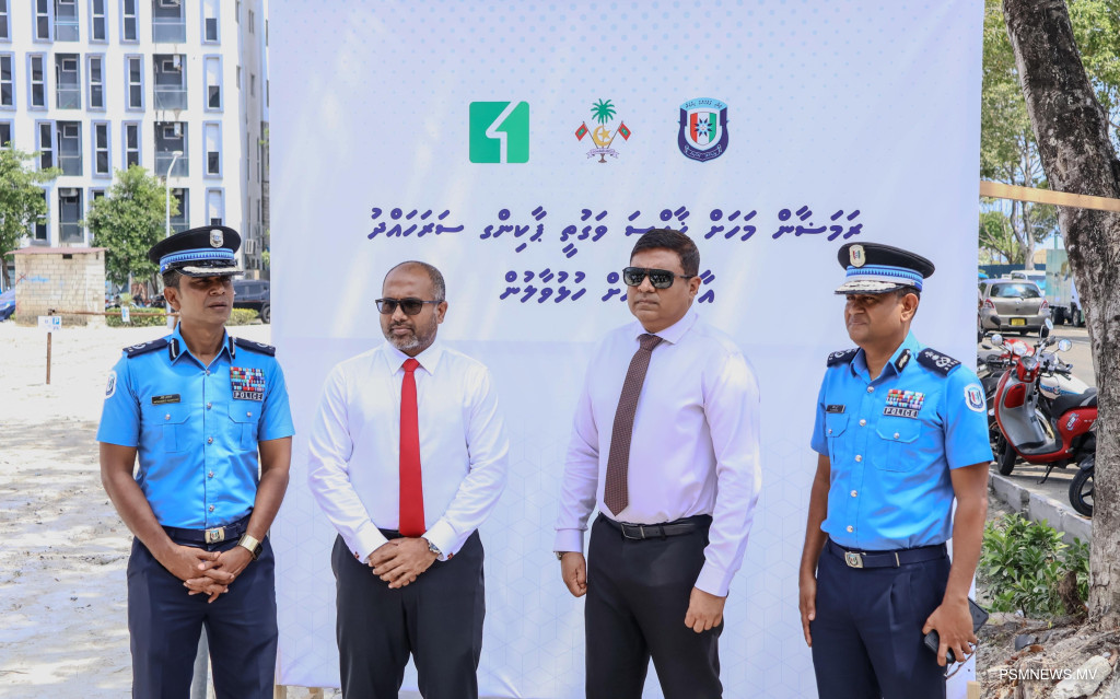 ހުޅުމާލޭގައި 100އެއްހާ ކާރު ޕާކްކުރެވޭ ވަގުތީ ޕާކިން ސަރަޙައްދެއް