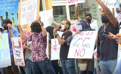 ފިރިހެން ދަރިވަރަކު ގުރޫމް ކުރި މުދައްރިސާ ވަޒީފާއިން ވަކިކޮށްފި