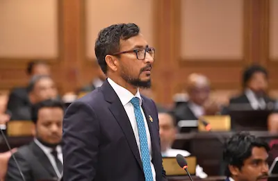 ކޯހަށް ފައިސާ ދައްކާނީ އެ މެންބަރެއް އަމިއްލައަށް: ފަލާހް