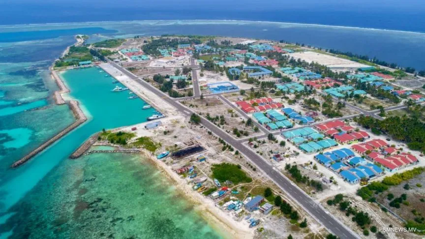 ވިލުފުށީ ކެފޭއެއްގެ ކުރިމައްޗަށް ސިހުރު ހެދި ކަމަށް ބުނާ މައްސަލައެއް ފުލުހުން ބަލަން ފަށައިފި