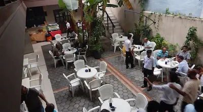 ރަމަޟާންމަހު ކެފޭ، ރެސްޓޯރެންޓުތަކުން، މެންދަމުން އަލިވެ 3 ޖަހަންދެން ހިދުމަތް ލިބޭނެ!