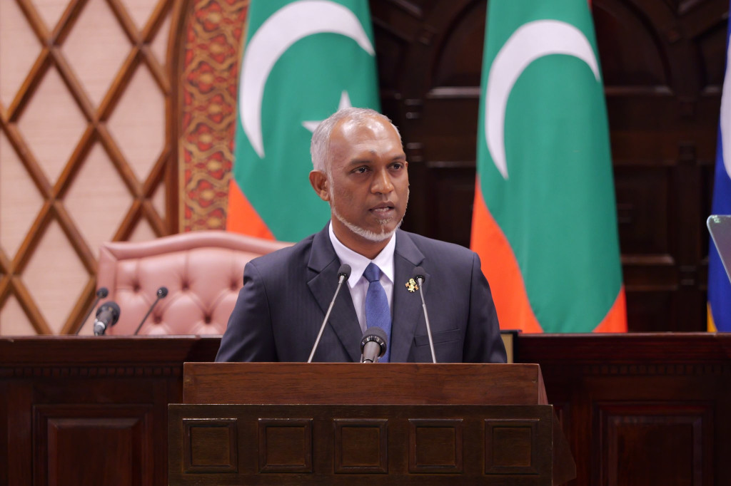 ރިޔާސީ ބަޔާން 2025: ގައުމުގެ މިނިވަންކަމަށް ކުޑަވެސް ލޮޅުމެއް އަރާފާނެ ކަމަކަށް ދޫނުދޭނަން: ރައީސް