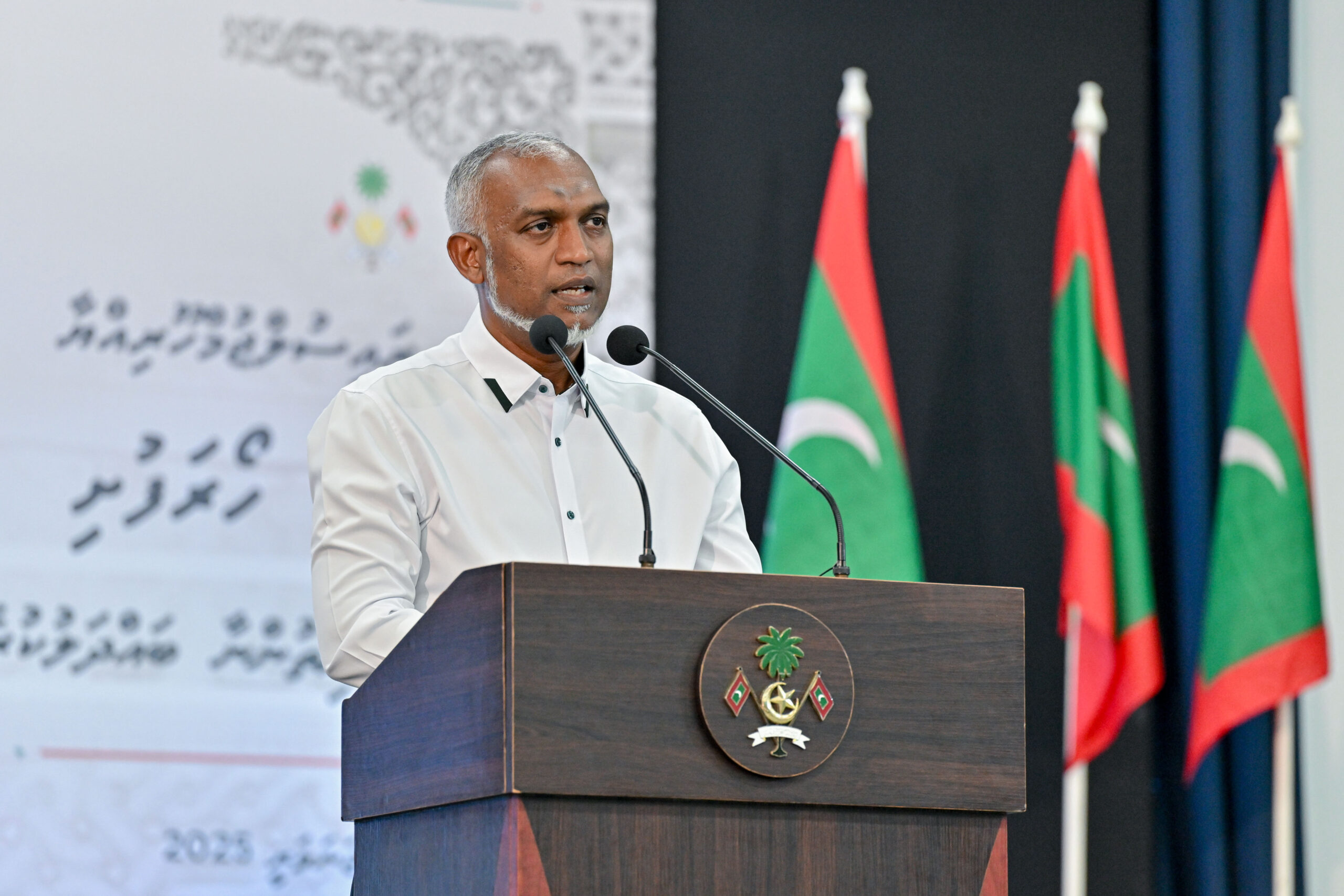 ރައީސް ހޯރަފުށީ ރައްޔިތުންނަށް ދެއްވީ، ވަޢުދުވެ ވަޑައިގެންނެވި ފަދައިން ކަންކަން ކުރައްވާނެ ކަމުގެ ޔަގީންކަން!