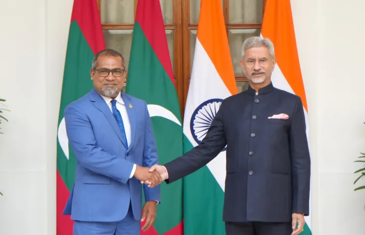 ދިވެހިރާއްޖެއަށް ދިމާވާ ކޮންމެ ދަތި ހާލަތެއްގައި އެންމެ ފުރަތަމަ އެހީތެރިކަން ފޯރުކޮށްދީފައިވަނީ އިންޑިއާ: ފޮރިން މިނިސްޓަރ