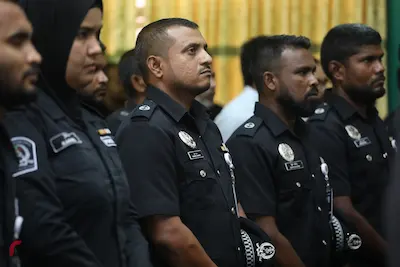 އުމުރުން 18 އަހަރާއި 35 އަހަރާ ދެމެދުގެ ޒުވާން ޕްރިޒަން އޮފިސަރުން ހޯދުމަށް އިއުލާންކޮށްފި