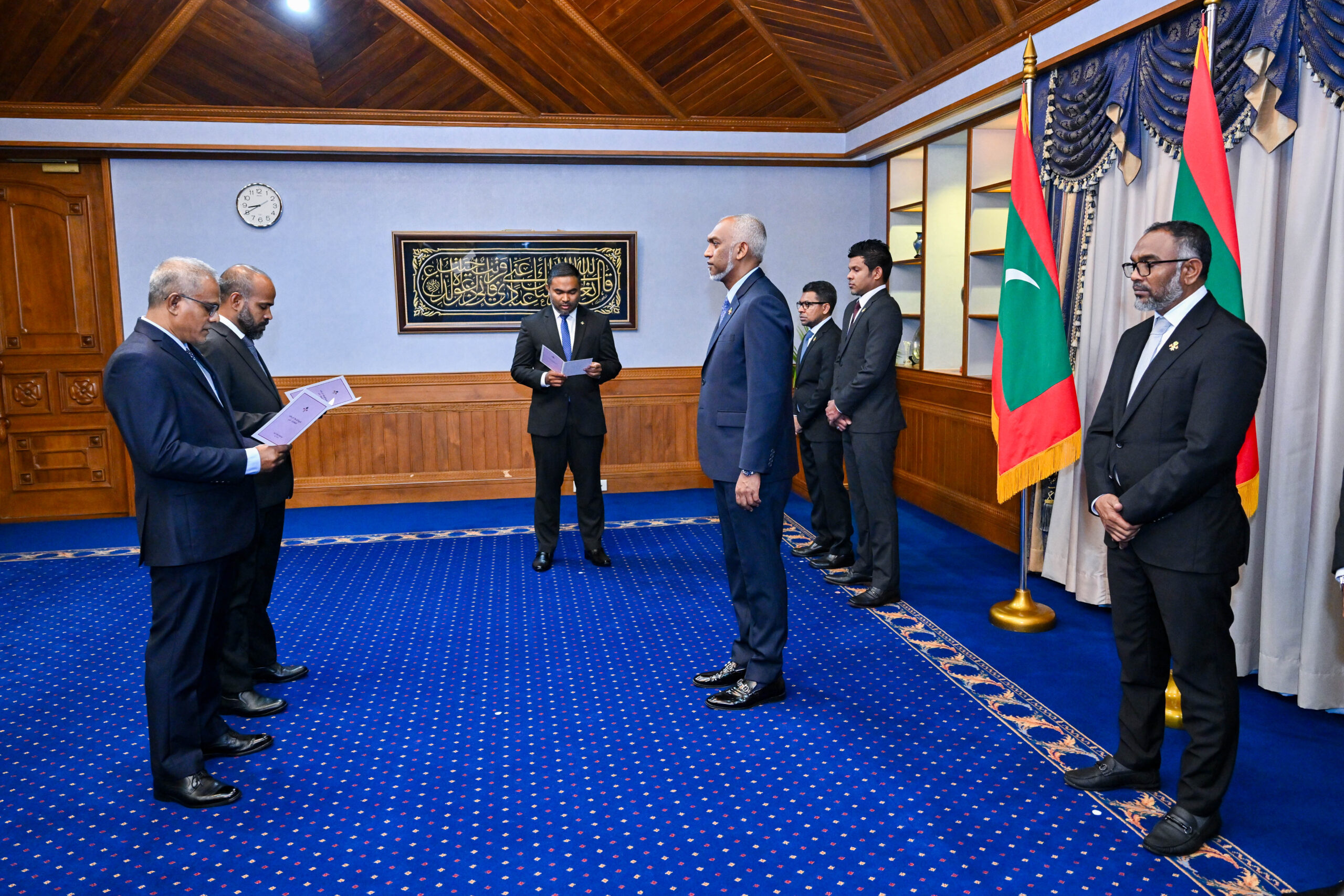 ރައީސް ޑރ މުއިއްޒު، އެންޓިކޮރަޕްޝަން ކޮމިޝަންގެ މެންބަރުކަމަށް 2 ބޭފުޅުން އައްޔަން ކުރައްވައިފި