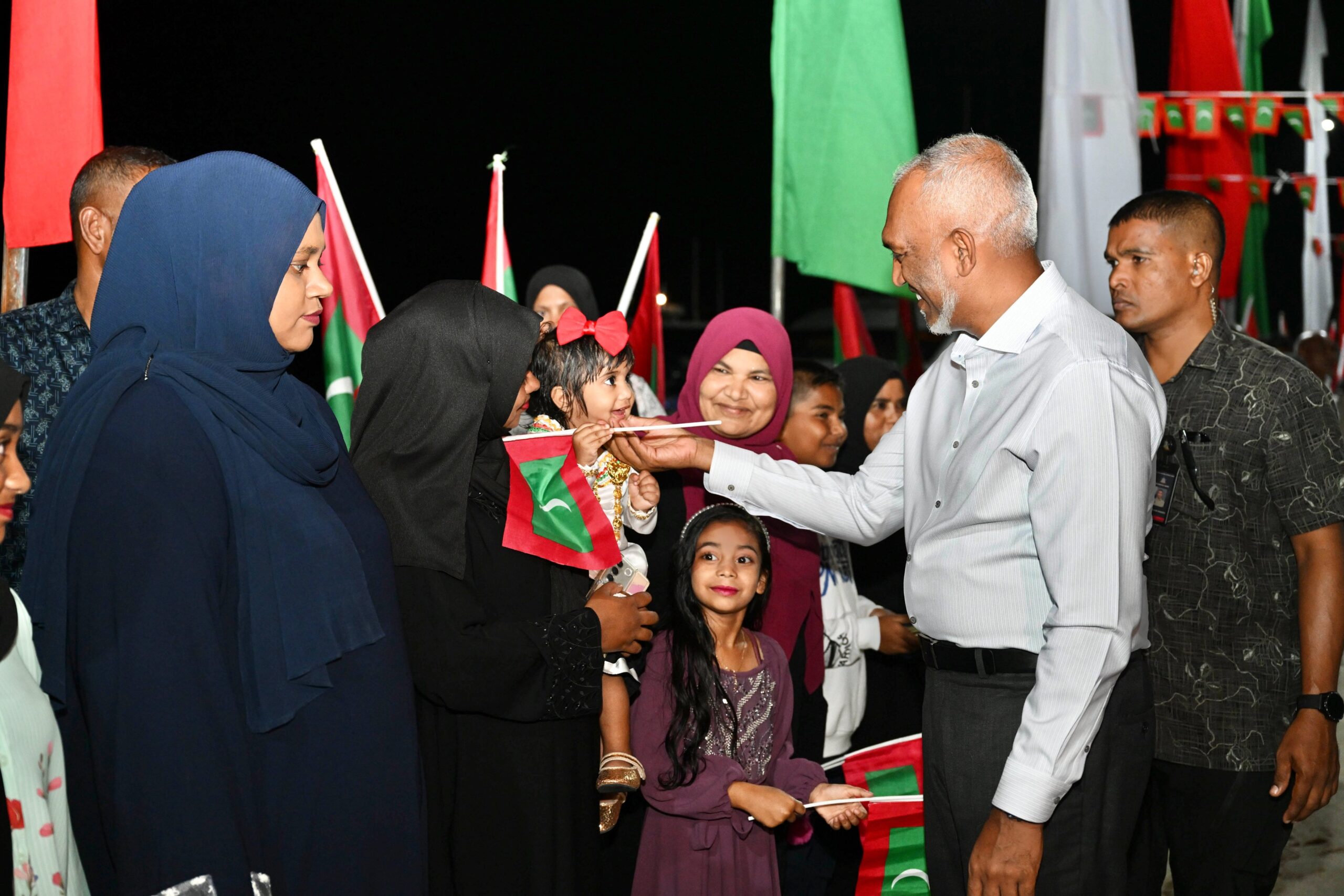 ރ އަތޮޅުން ރައީސް ޑރ މުއިއްޒުގެ 8 ވަނަ މަންޒިލަކަށް އިންނަމާދޫ!