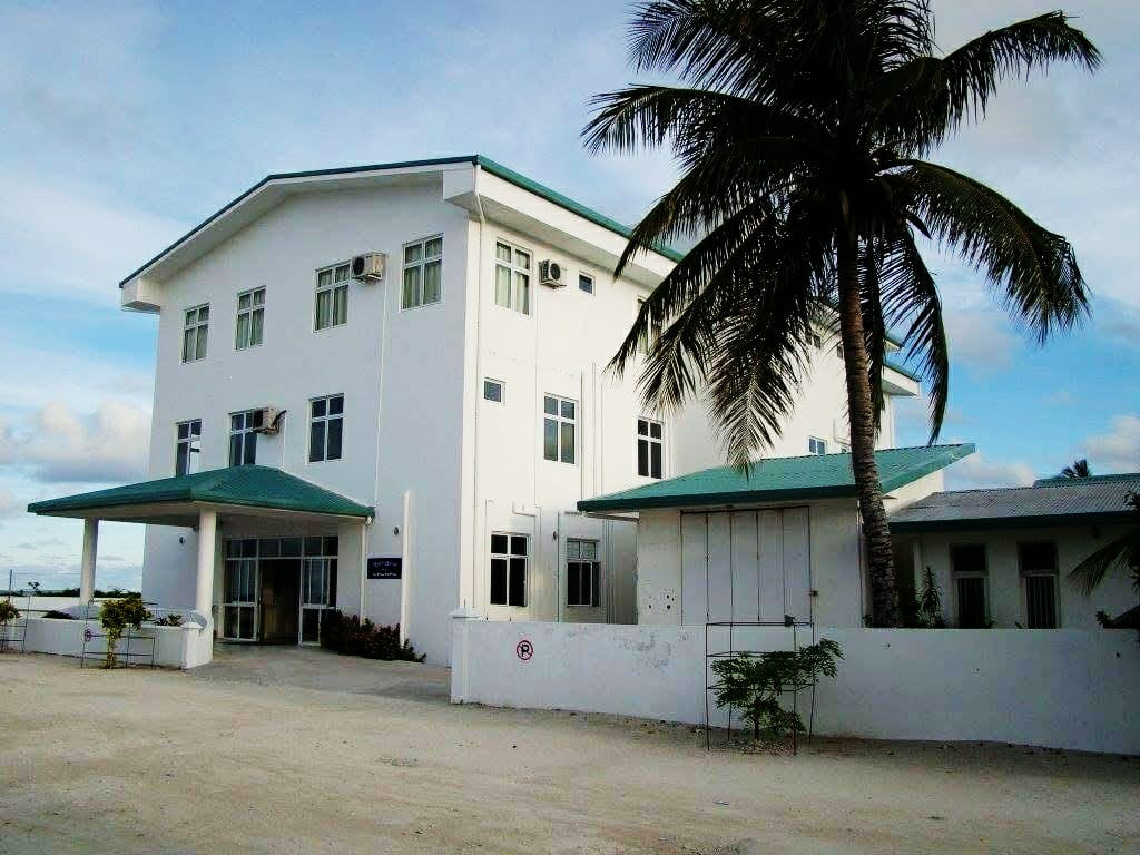 ގއ އަތޮޅުހޮސްޕިޓަލުން ބަލިމީހަކާމެދު އިހާނެތިކޮށް ކަންތައް ކުރިކަމަށް ބުނެ ދޮގުވާހަކަތަކެއް ފަތުރަމުންދާތީ އެހޮސްޕިޓަލުން ކަންބޮޑުވުން ފާޅުކޮށްފި