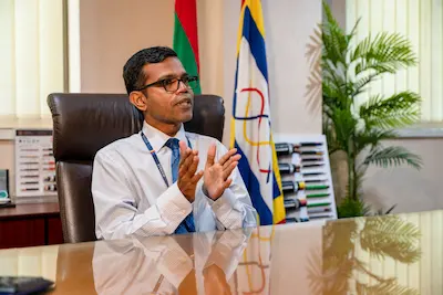 އަނިޔާ ލިބުނު މުވައްޒަފުގެ ހިތްވަރު ދެނެގަނެވޭނެ، މުވައްޒަފުންނަށް ކުރިމަތިވާ ކޮންމެ ނުރައްކަލަކަށްމެ ހައްލު ހޯދައިދޭނަން: ފަހުމީ