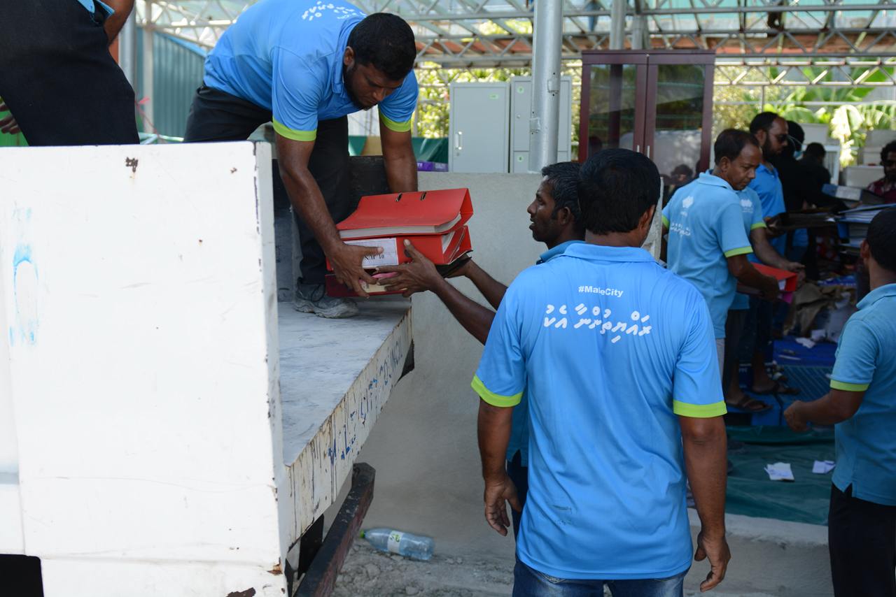 ހައުސިން މިނިސްޓްރީގެ ސާވާ ރިކަވާރ ކުރެވޭތޯ ބަލަން ސިންގަޕޫރަށް ފޮނުވައިފި