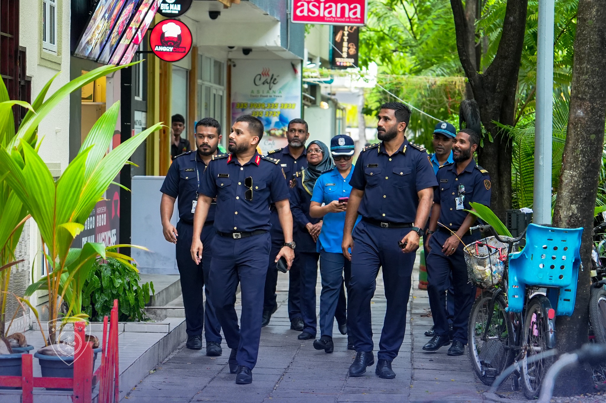 ޤަވާއިދާ ޚިލާފަށް އުޅުނު 4 ބިދޭސީއަކު ހައްޔަރު ކޮށްފި!