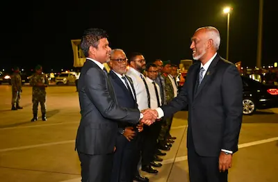 ރައީސް ޑރ މުޢިއްޒު، އެސްޓޯނިއާއަށް ކުރައްވާ ރަސްމީ ދަތުރުފުޅެއްގައި ފުރާވަޑައިގެންފި