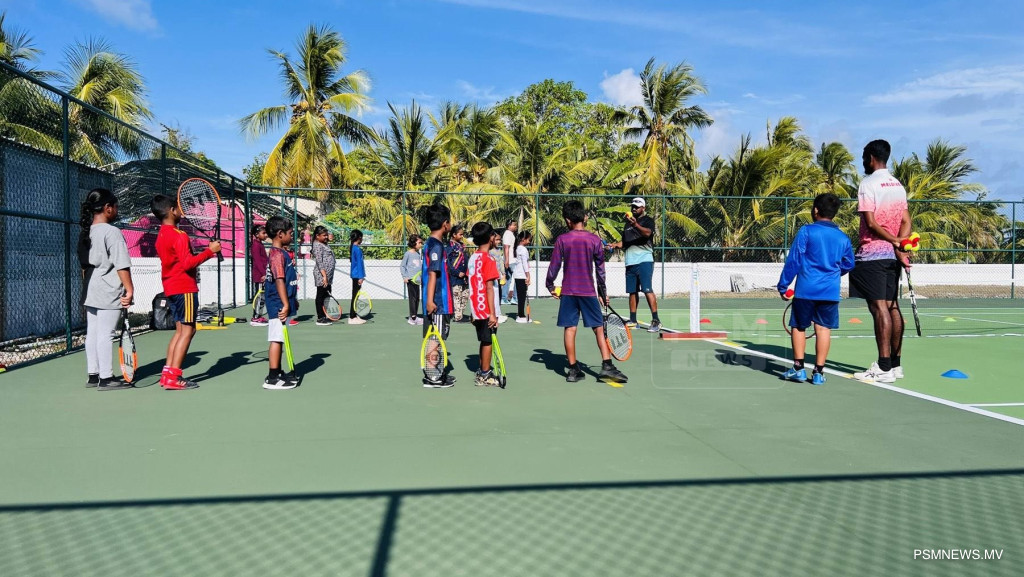 މުޅިރާއްޖެއަށް ޓެނިސް ފުޅާ ކުރުމުގެ ގޮތުން، ފެންވަރު ރަނގަޅު ކޯޓަކާއެކު ރާއްޖޭގައި ޓެނިސް ތައާރަފު ކުރި ދެވަނަ ރަށަކަށް ފަރެސްމާތޮޑާ،