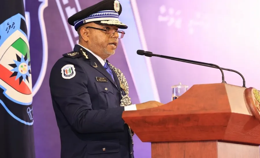 ޚިދުމަތުގައި 25 އަހަރުވެ ވަކިވާ ފުލުހުންނަށް ބޭސް ފަރުވާގެ ކަންކަން ހަމަޖައްސައިދެނީ