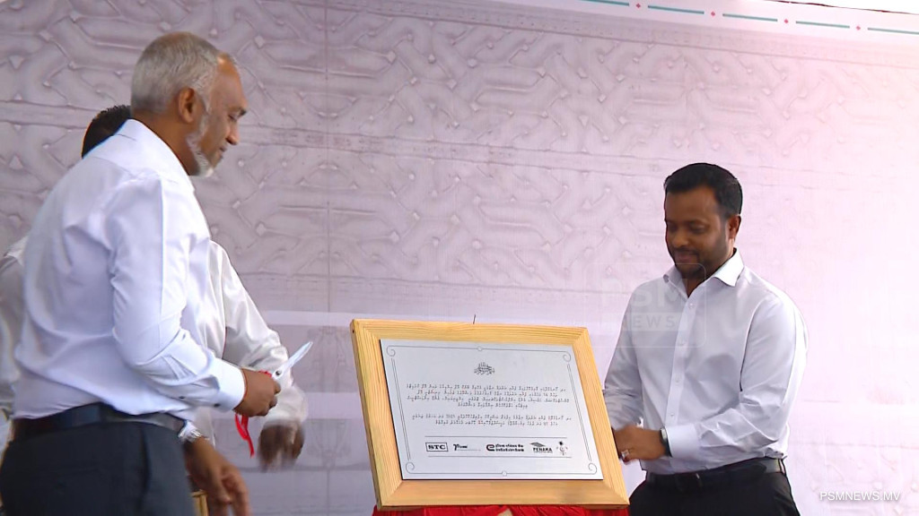 ހޯނޑެއްދޫގައި ޤާއިމުކުރި ފެނާއި ނަރުދަމާގެ ޚިދުމަތް ރައީސް ޑރ މުއިއްޒު އިފްތިތާޙު ކޮށްދެއްވައިފި