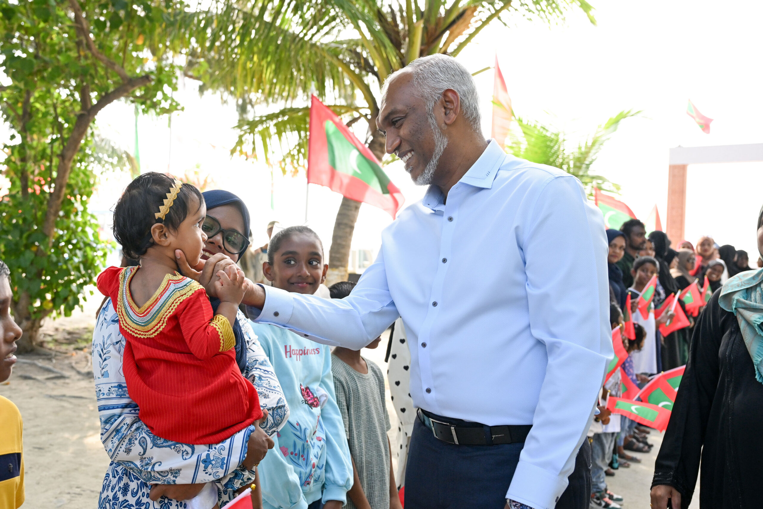 ބޯހިޔާވަހިކަމުގެ މަޝްރޫޢުތަކުގެ ކޮންޓްރެކްޓަރުން ހޯދަން މިމަހު އިޢުލާން ކުރާނަން: ރައީސް