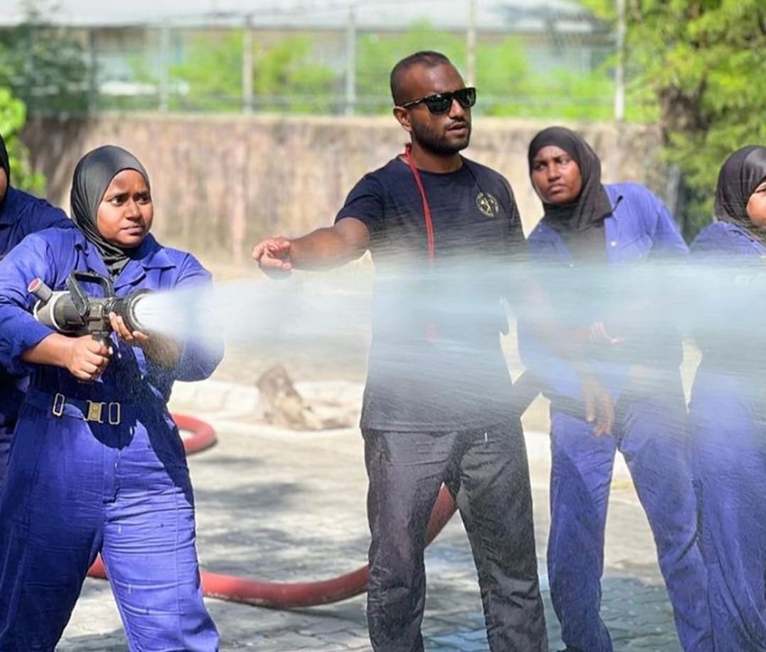 އެމްއެންޑީއެފް އެފްއާރުއެސްއިން އެމްޕީއެލްގެ މުވައްޒަފުންނަށް އިންޑަސްޓްރިއަލް ފަޔަރ ބްރިގޭޑް ކޯހެއް ހިންގައިފި