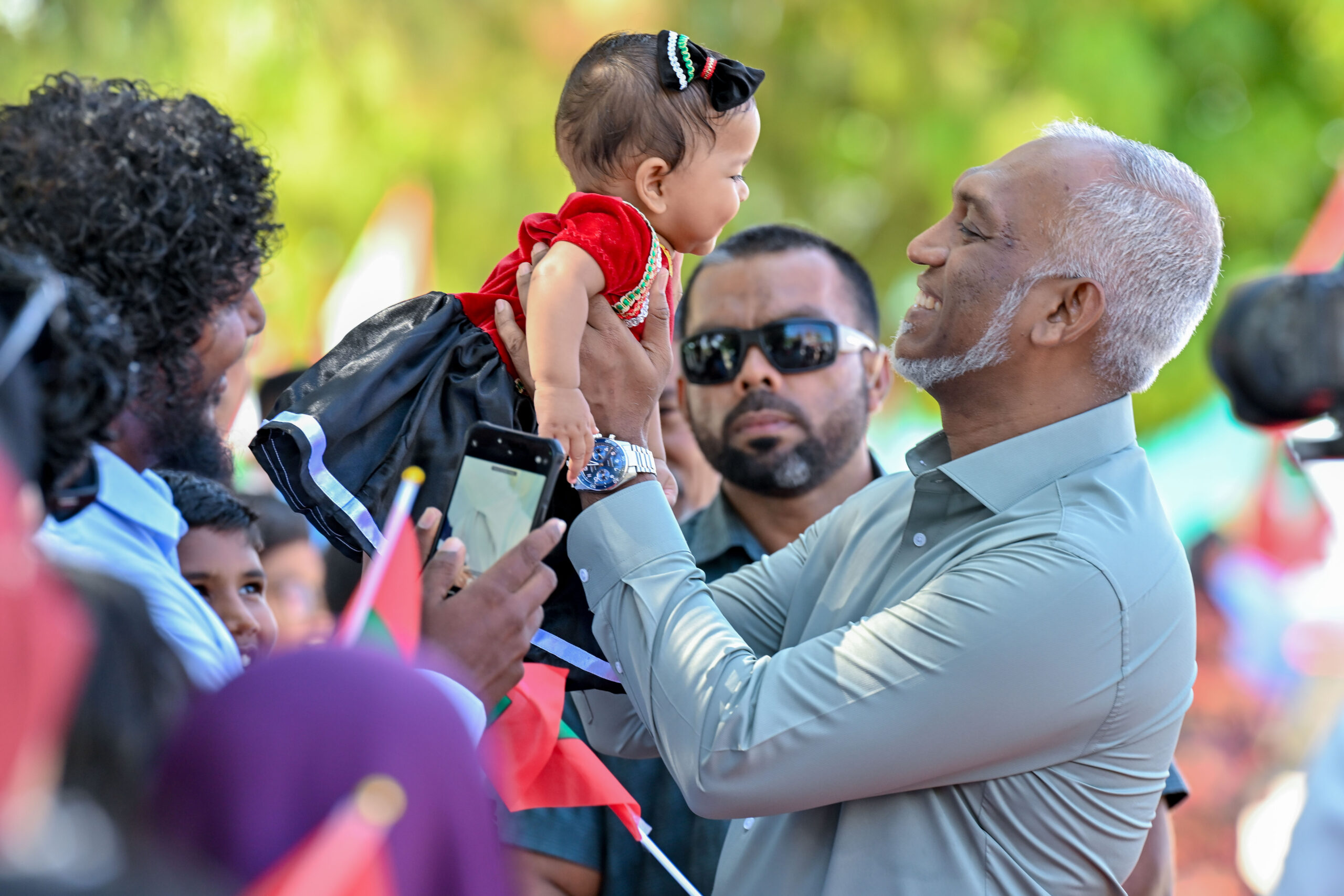 މި 2025އަކީ ޤައުމީ ތަރައްޤީގައި އެއް އަމާޒަކަށް ދަތުރުކޮށް، ތިޔާގިކަން ގެނެސްދޭނެ އަހަރަކަށް ވާނެ: ރައީސް