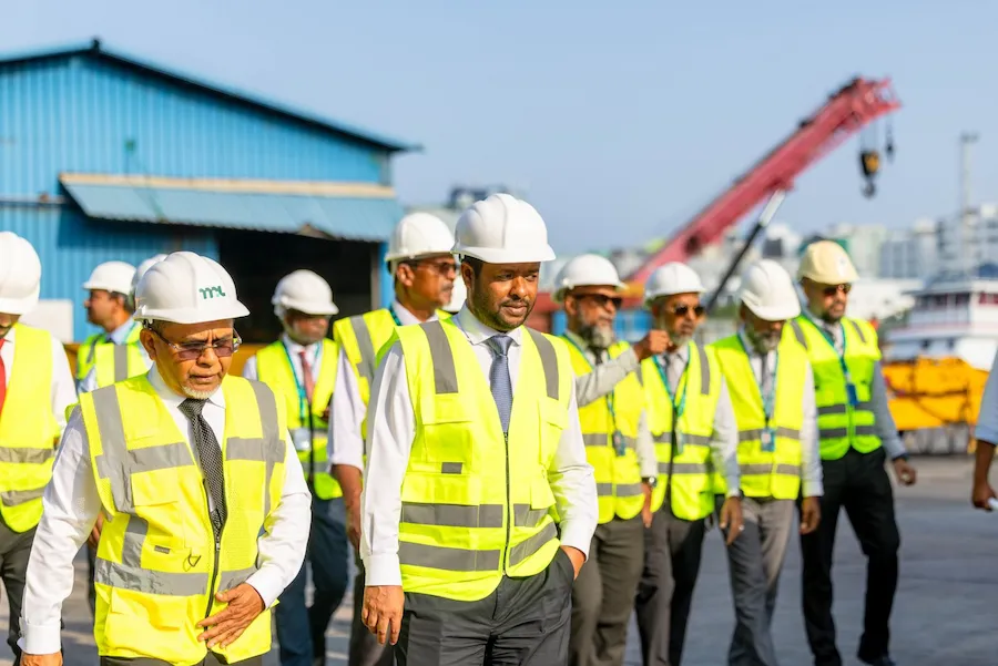 ކޮންސްޓްރަކްޝަން މިނިސްޓަރ މުއްޠަލިބު މާލެ ކޮމާޝަލް ހާބަރަށްް ޒިޔާރަތްކުރައްވައި އޮޕަރޭޝަންތައް ހިންގަމުންދާގޮތް ބައްލަވައިފި