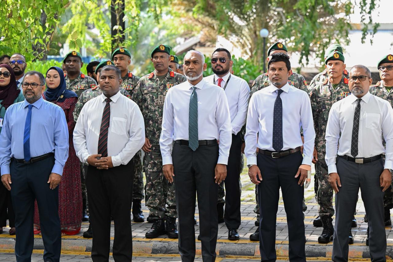 ސުނާމީގައި ނިޔާވި، ގެއްލުނު މީހުންގެ ހަނދާނުގައި ގެނައި ސުކޫތުގައި ރައީސް ބައިވެރިވެވަޑައިގެންފި