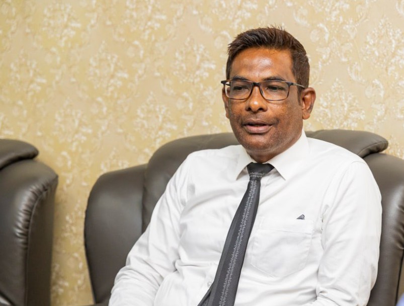ކޯޓު އަމުރަކަށް ފަޒީލު ގެ ފޯނު ތަހުގީގަށް!