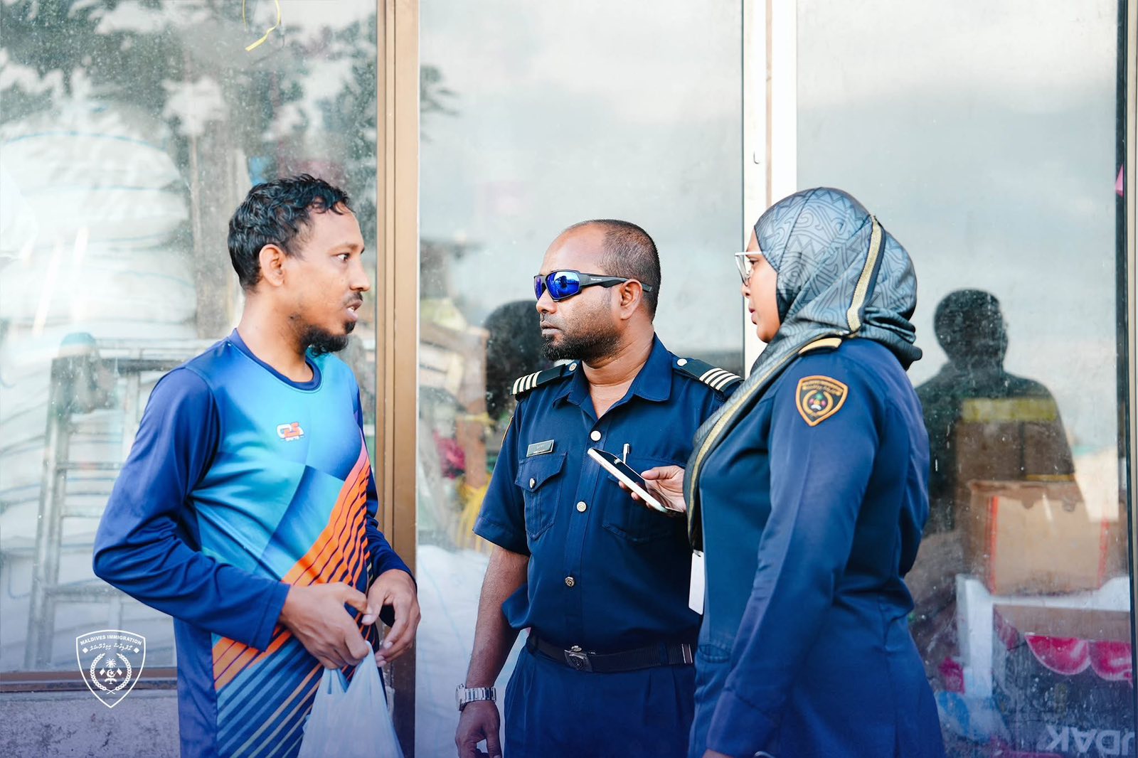 ގަވާއިދާ ޚިލާފަށް އުޅޭ ބިދޭސީންގެ އަދަދަށް ހުއްޓުމެއްނެތް، އަނެއްކާވެސް 23 ބިދޭސީއަކު އިމިގްރޭޝަންގެ ބެލުމުގެ ދަށަށް