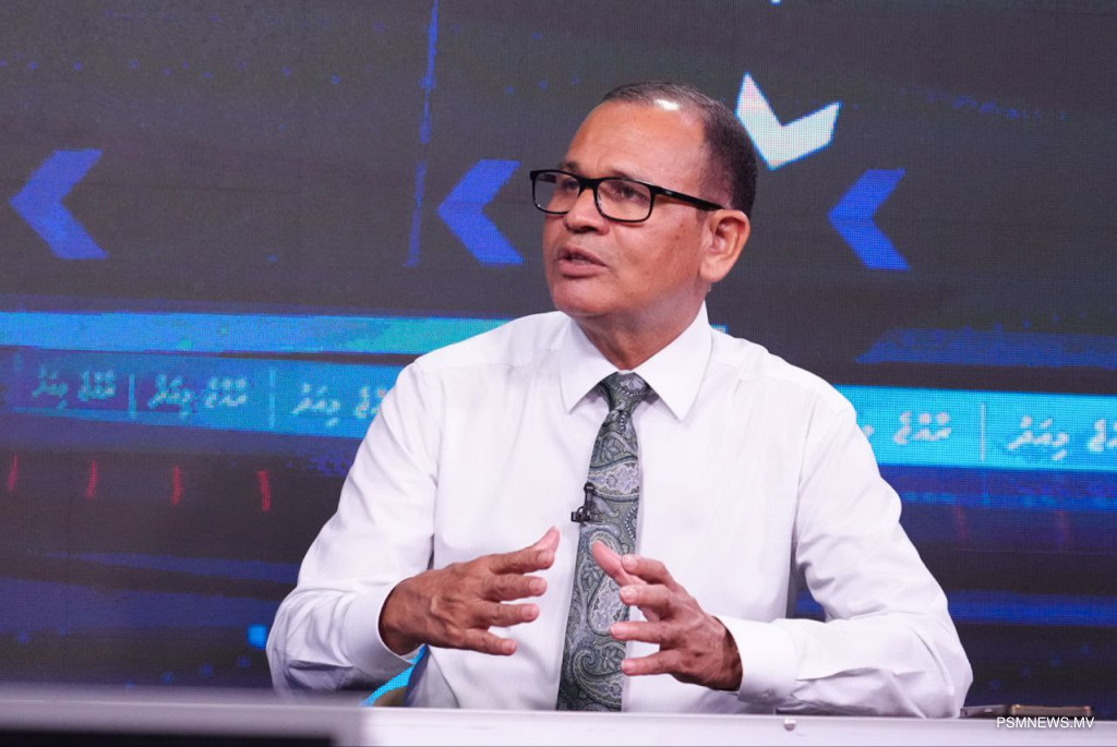 ރައްޔިތުންނަށް ދޭންޖެހޭ މުނިސިޕަލް ހިދުމަތްތަކަށް، ކައުންސިލުތަކުން ގެންނަ ސާމާނުން ޑިއުޓީ މައާފު ކޮށްދޭނަން: ވަޒީރު އާދަމް ޝަރީފް