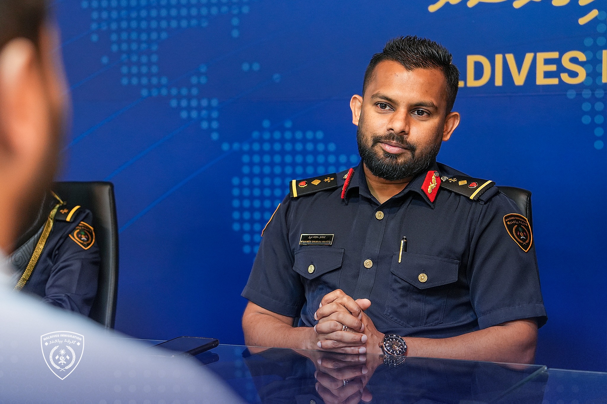 ގާނޫނާ ހިލާފަށް ރާއްޖޭގައި އުޅެމުންދާ ފްރާންސް އާއިލާއެއް ފޮނުވާލަން މިދަނީ މަސައްކަތް ކުރަމުން: ޝަމްއާން