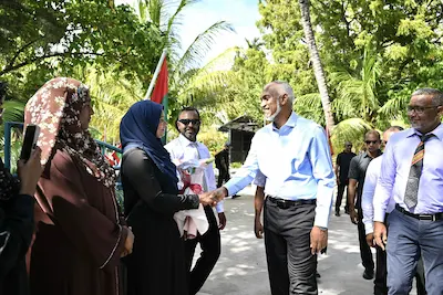 ސަރުކާރުން އެންމެ އިސްކަންދޭ މަޝްރޫއުތަކުގައި ހިމަނައިގެން އޮމަދޫ ބަނދަރުގެ މައްސަލަ ހައްލުކޮށްދޭނަން: ރައީސް