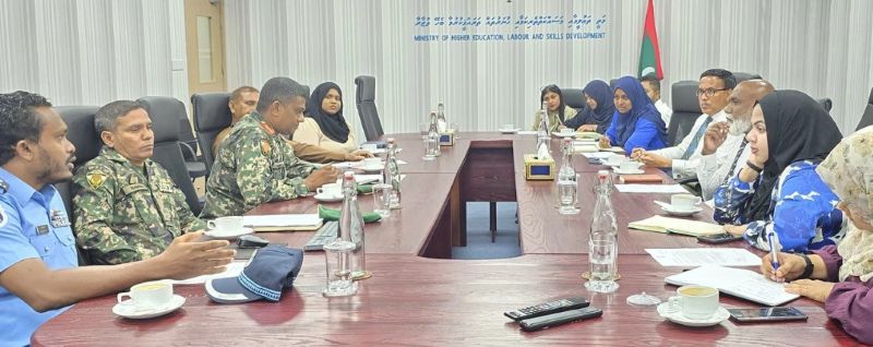 7 އާ ހަމައަށް ކިޔަވާފަ އިތުރު މަރުހަލާއަކަށް ނުގޮސްތިބި ކުދިން، ދިފާޢީ ބާރުގެ ރެކްރޫޓްމަންޓް ޕްރޮގްރާމްގައި ބައިވެރިވުން މަޖުބޫރު ކުރުވަނީ