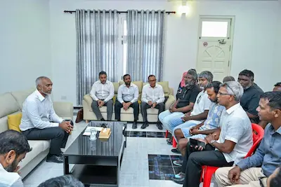 ރައީސް ޑރ.މުޢިއްޒު، ރަސްދޫގެ ގެސްޓް ހައުސް ހިންގާ ފަރާތްތަކާ ބައްދަލުކުރައްވައިފި