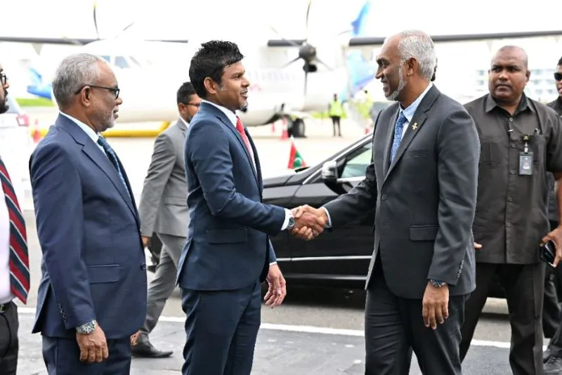 ރައީސް، މާލެ އަތޮޅާއި، އއ.އަތޮޅަށް