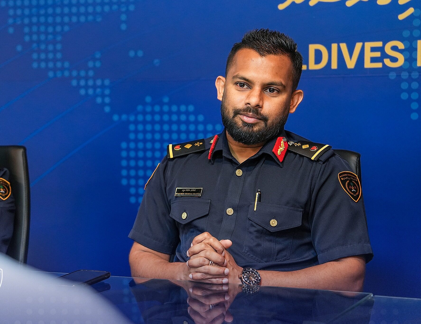 މުޒާހަރާ ކުރި ބިދޭސީން، އެމީހުންގެ ހައްގުތައް ގެއްލިފައިވާ ކަމަށް ބުނެފައިވާތީ، އެ މައްސަލަ ތަހުގީގު ކުރަނީ