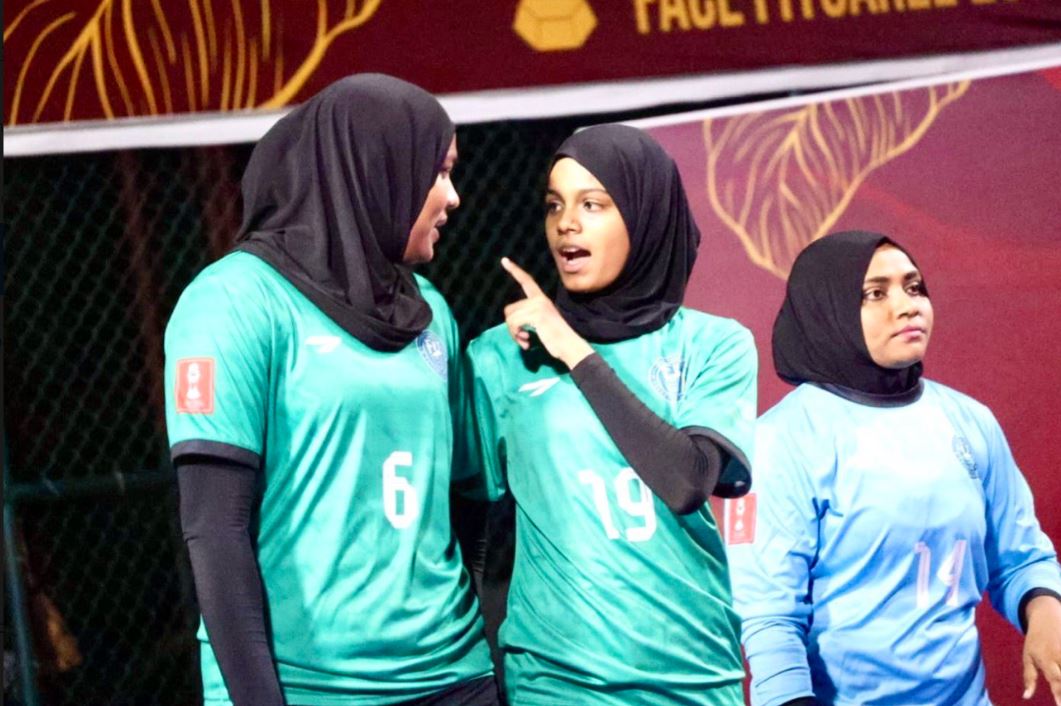 ގދ އަތޮޅު ކައުންސިލް ވޮލީ މުބާރާތް: ހާސްކަމެއްނެތި ހޯނޑެއްދޫ މައްޗަށް ކުރި ހޯދައި ފިޔޯރީން މުބާރާތް ފެށީ ގަދަކޮށް!